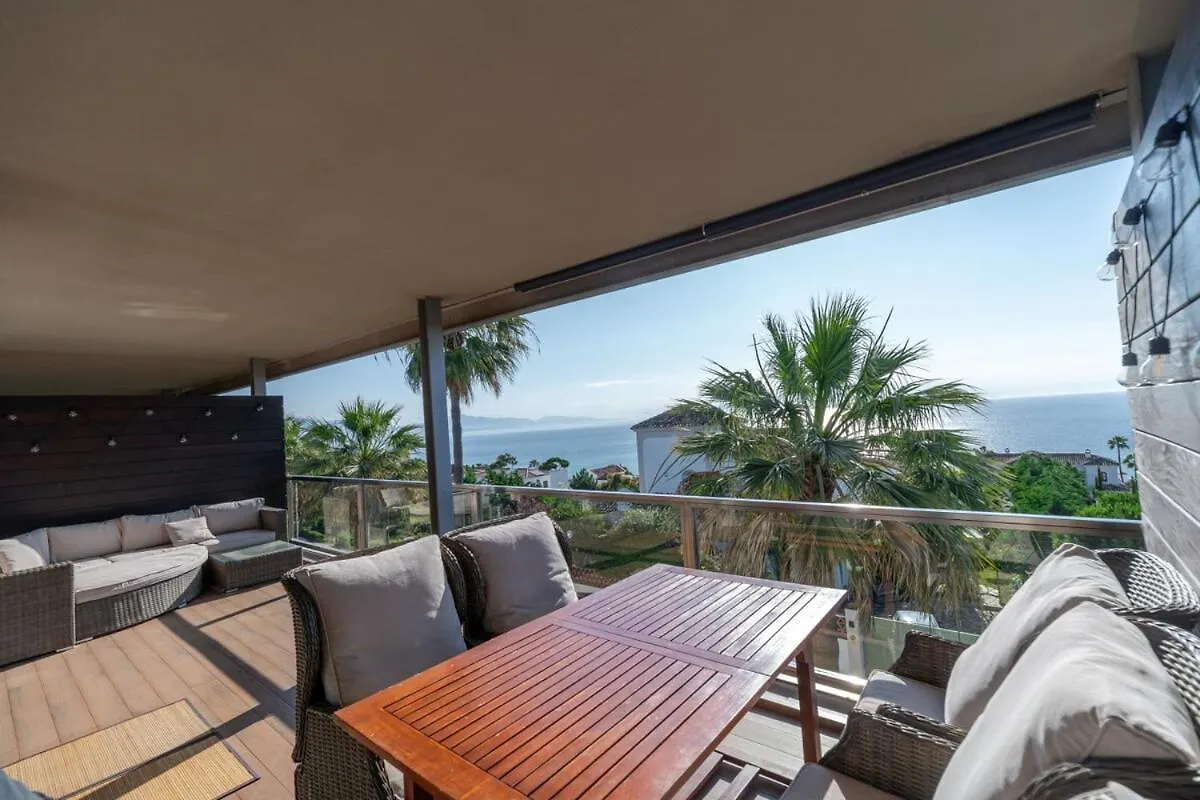 Elegant Apartment With A Terrace And Sea Vews Sotogrande Španělsko
