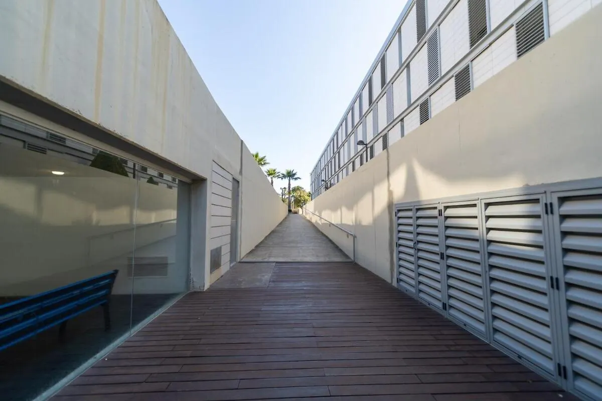 Elegant Apartment With A Terrace And Sea Vews Sotogrande