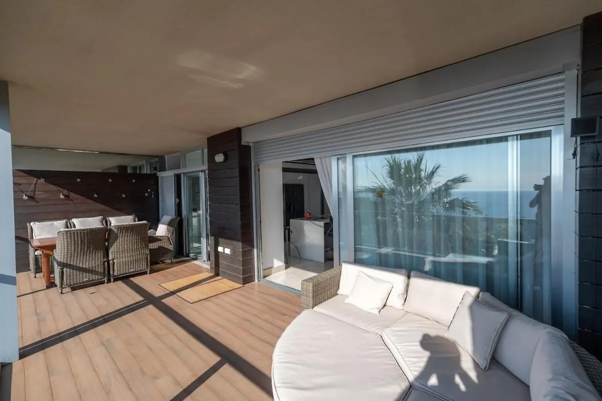 Elegant Apartment With A Terrace And Sea Vews Sotogrande 0*,