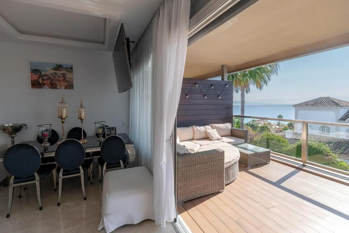 Elegant Apartment With A Terrace And Sea Vews Sotogrande Španělsko