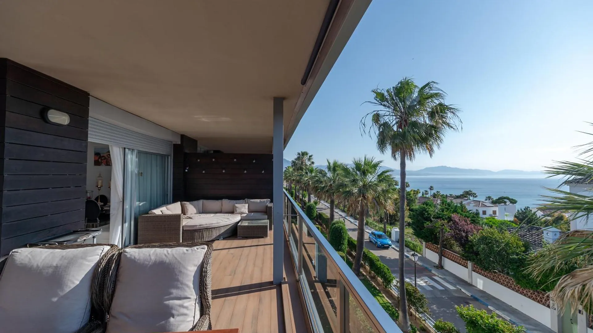 Elegant Apartment With A Terrace And Sea Vews Sotogrande